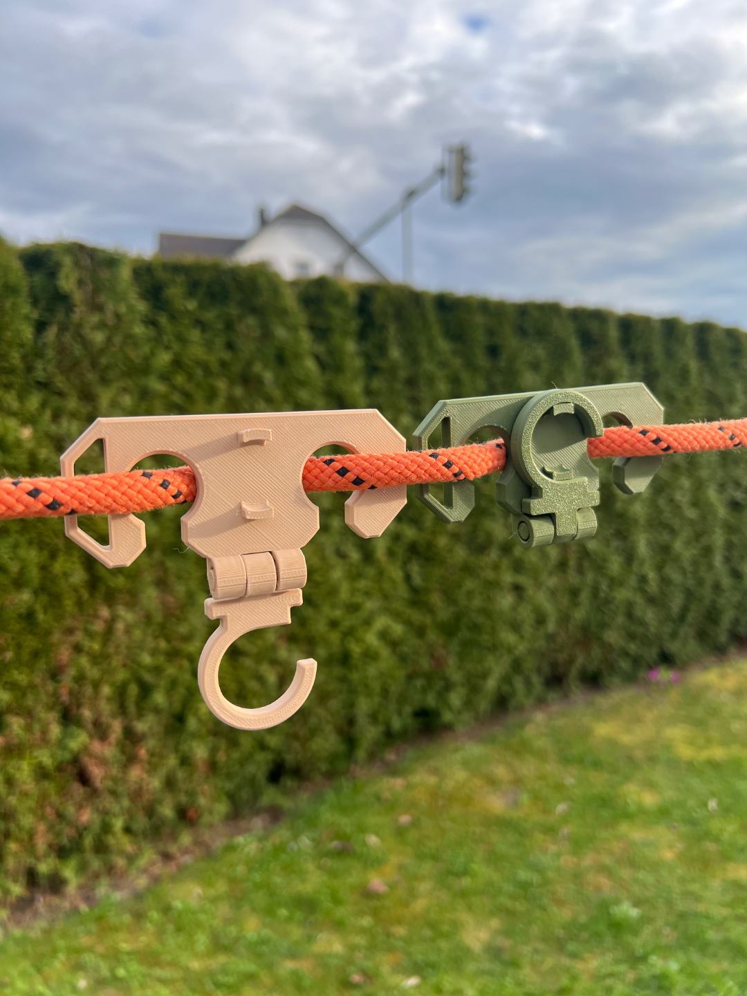 Foldable Rope Hook – Retractable Wall Hook for Home and Outdoor