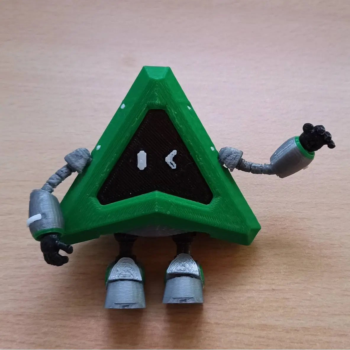 Maker Model Magnet Hold